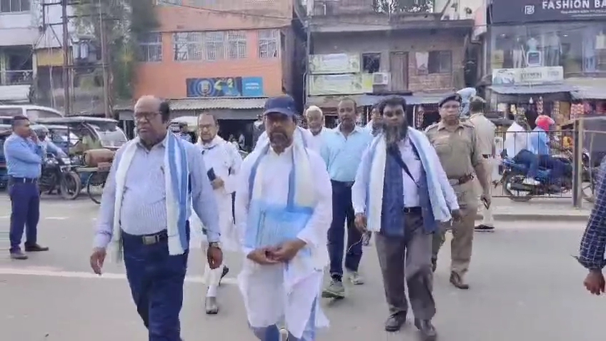 গাজোলে নস্যশেখ উন্নয়ন পরিষদের গণ ডেপুটেশন, ভোটার ইস্যুতে একাধিক দাবি 5 1000299045